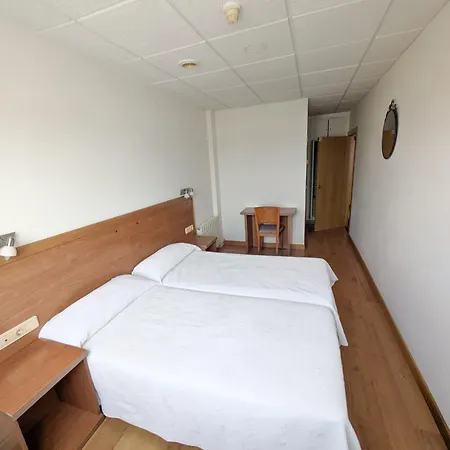 Hotel Besaya Torrelavega Exterior photo